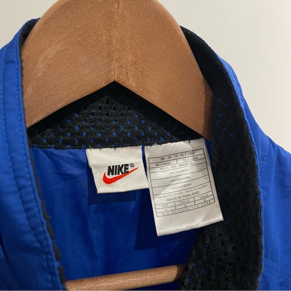 Nike Men's Royal Blue Windbreaker - Picture 6 of 9
